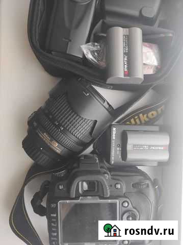 Зеркальный фотоаппарат nikon d90+ вспышка+ сумка+ Соликамск - изображение 1