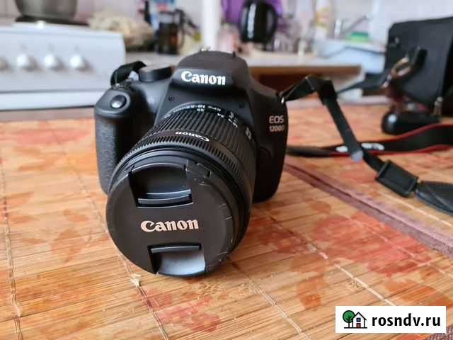 Зеркальный фотоаппарат canon 1200 Барнаул - изображение 1