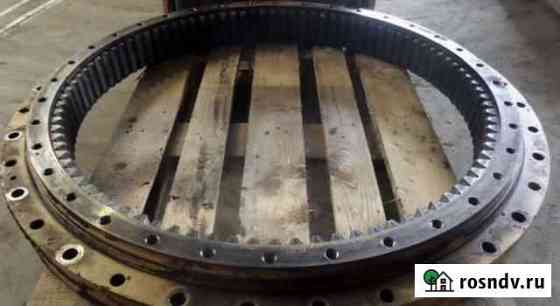 Поворотный круг komatsu pc400-7 Саранск