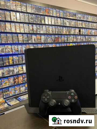 Sony PlayStation 4 slim 1 tb c 1 джойстиком Гарант Симферополь - изображение 1