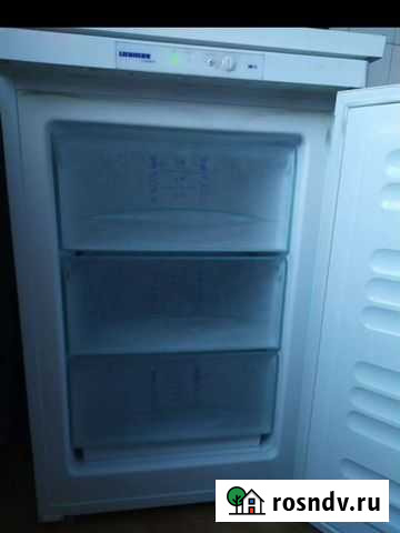 Холодильник, морозильная камера бу Гаджиево - изображение 1