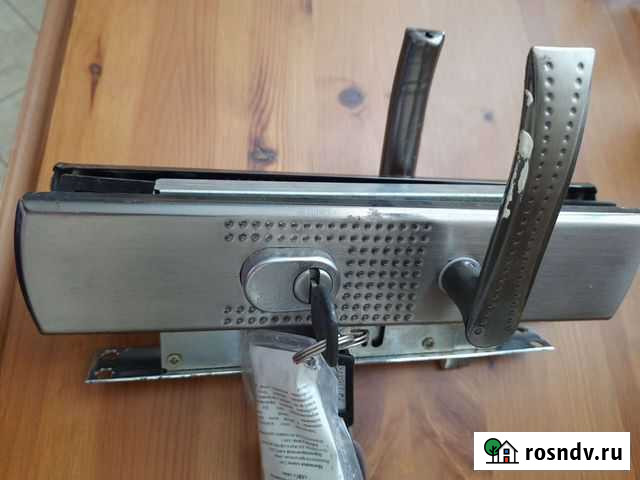 Дверной замок с комплектом ключей Гатчина - изображение 1