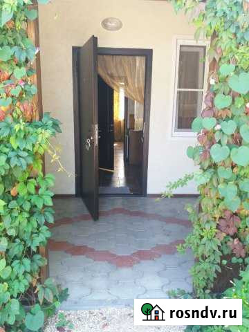 Таунхаус 30 м² на участке 7 сот. в аренду посуточно в Должанской Должанская - изображение 1