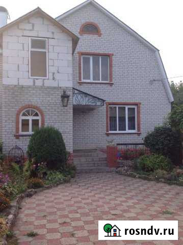 Дом 180 м² на участке 12.8 сот. на продажу в Рыльске Рыльск - изображение 1