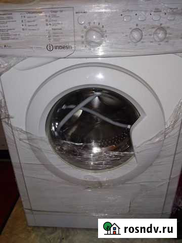 Стиральная машина indesit узкая Мурманск - изображение 1