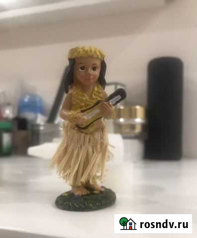 Статуэтка керамическая, винтаж Коммунарка - изображение 1