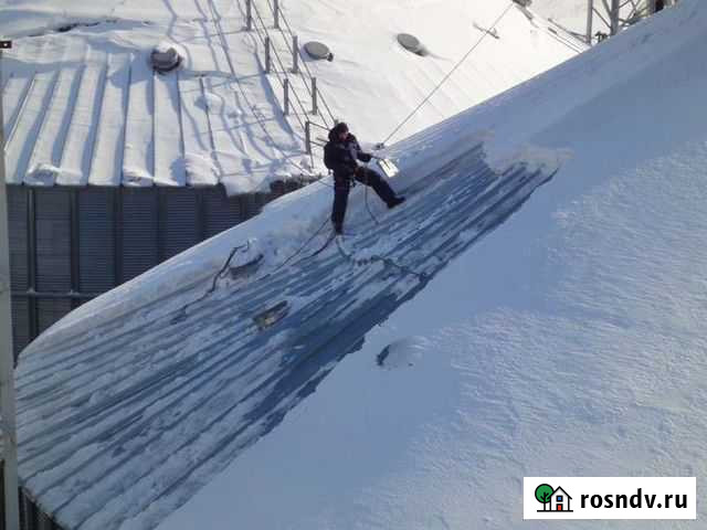 Чистка крыш (кровли) от снега и наледи Москва - изображение 1