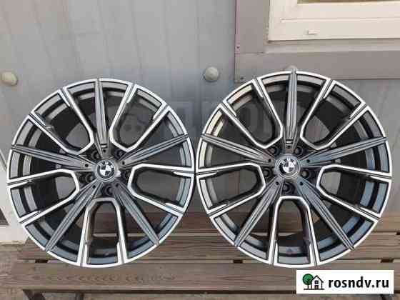 Разно широкие диски R19 на BMW Астрахань