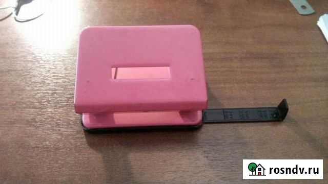 Дырокол розовый в отличном рабочем состоянии Свердловский - изображение 1