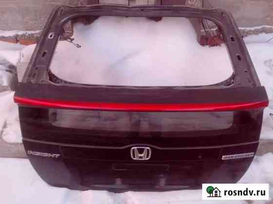 Продам пятую дверь на Honda-Insight 2009 г Свободный