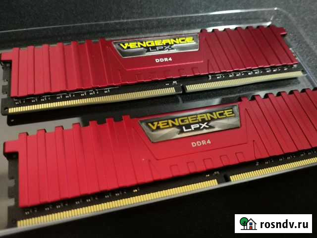 Оперативная память Corsair vebgeance lpx red Видное - изображение 1