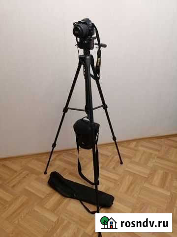 Штатив, фотоаппарат nikon d3100, и видеокамера в п Нижнекамск - изображение 1