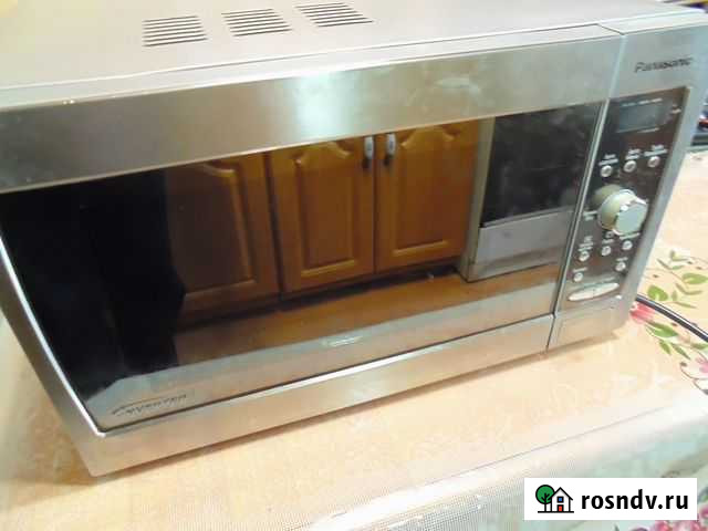 Микроволновая печь бу  Panasonic NN-GD 376S Омск - изображение 1
