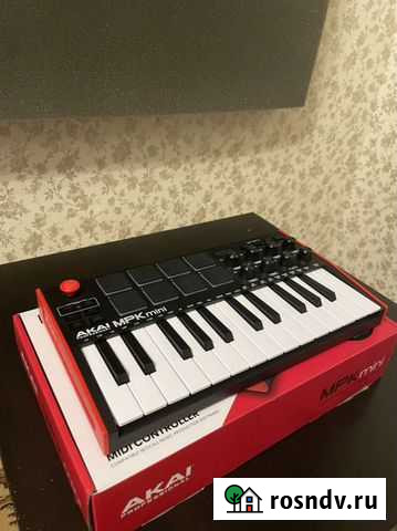 Миди клавиатура akai MPK mini mk3 Тюмень - изображение 1