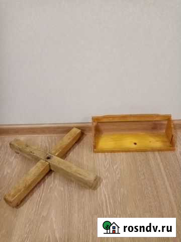 Деревянная полочка и крест для ёлки. СССР Спирово - изображение 1