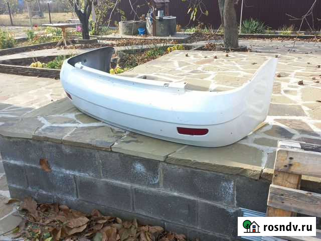 Задний бампер priora седан белый Старая Станица - изображение 1