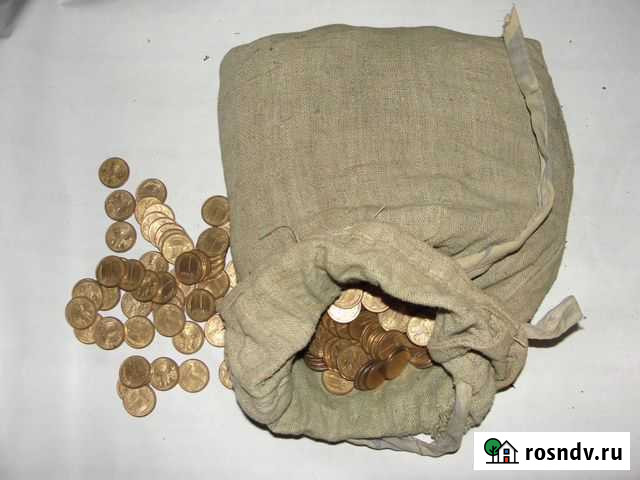 Монеты, рубли российские 1992 г.в Октябрьский - изображение 1