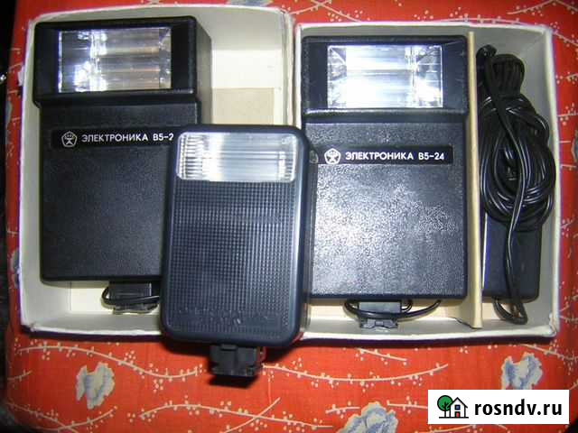 Фотовспышки Электроника с зарядками Скопин - изображение 1