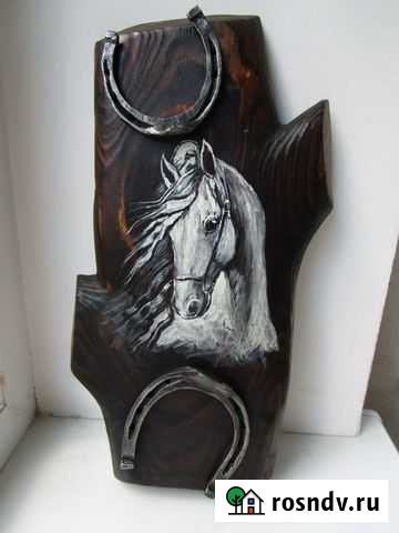 Лошадь с коваными подковами Звенигород - изображение 1