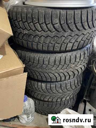 Автошины зима шип. 255/55-18 Bridgestone Новокузнецк - изображение 1