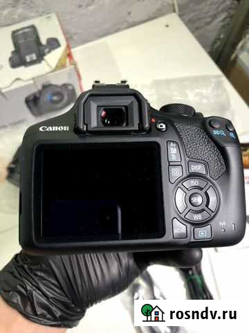 Зеркальный фотоаппарат Canon EOS 1300D Воронеж - изображение 1