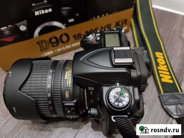 Nikon D90 Зеркальная камера с объективом kit18-105 Воронеж - изображение 1