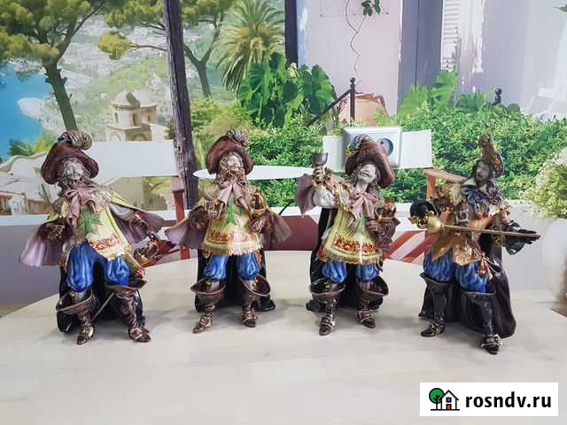 4 фарфоровые статуэтки G. danti италия, мушкетёры Мончегорск - изображение 1