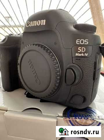Зеркальный фотоаппарат canon 5d mark IV body Кемерово - изображение 1