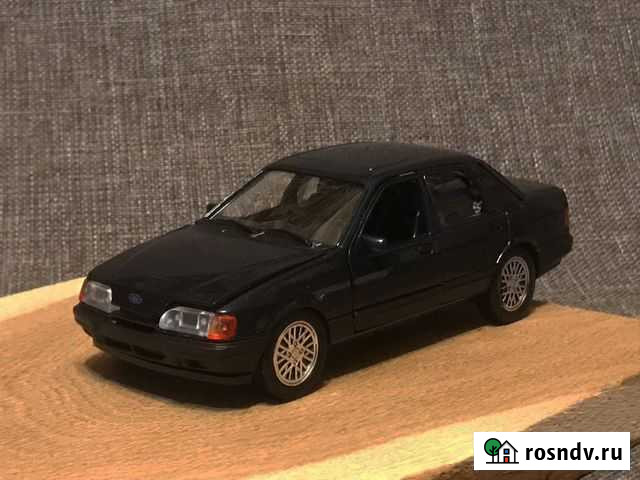 Ford Sierra седан 1:24 Schabak тёмно-сине-серый Великий Новгород - изображение 1