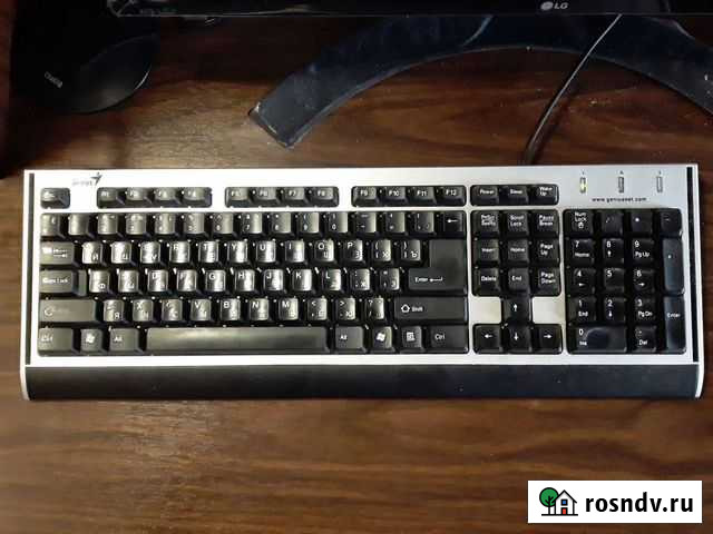 Удобная вечная клавиатура Genius разъём PS/2 Великий Новгород - изображение 1