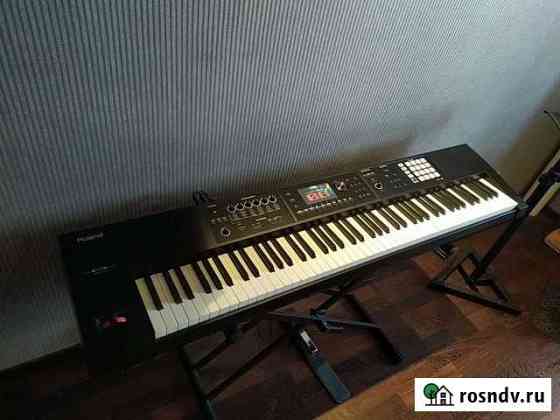 Roland fa 08 Троицк