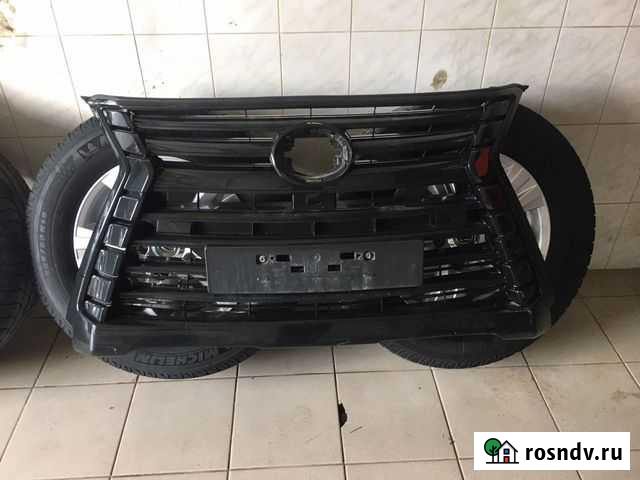 Продам решётку радиатора Lexus lx 570 Ханты-Мансийск - изображение 1