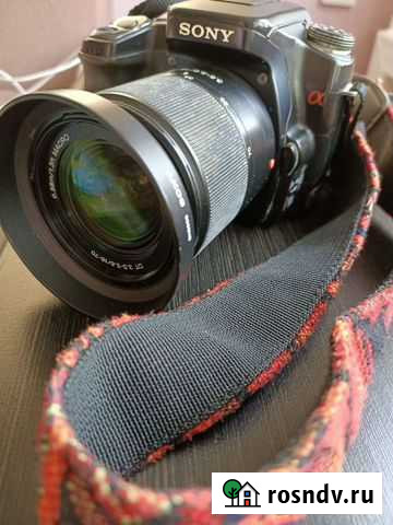 Зеркальный фотоаппарат sony Сальск - изображение 1