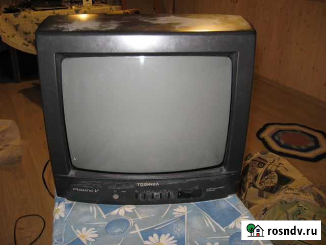 Цветной телевизор Toshiba, диагональ 37 с пультом Глазов - изображение 1