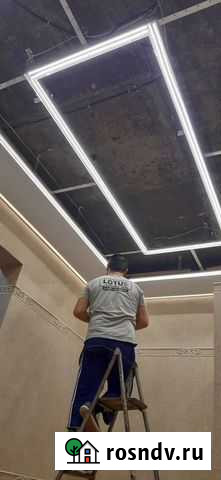 Натяжные потолки световые линии Каспийск - изображение 1