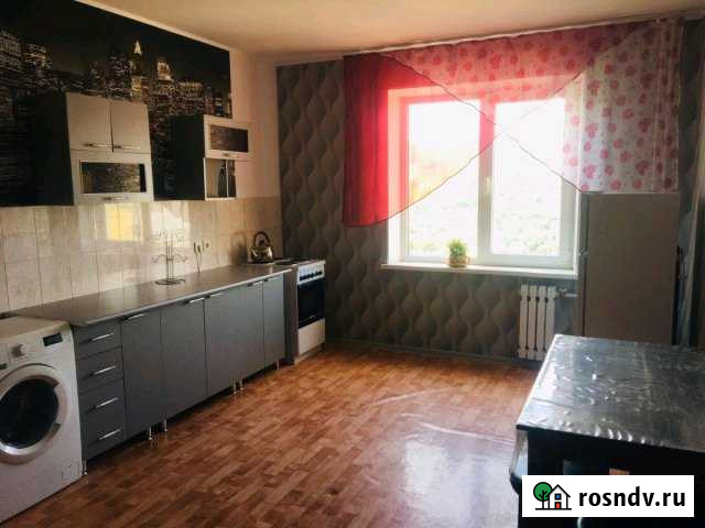 3-комнатная квартира, 70 м², 8/10 эт. в аренду на длительный срок в Новороссийске Новороссийск - изображение 1