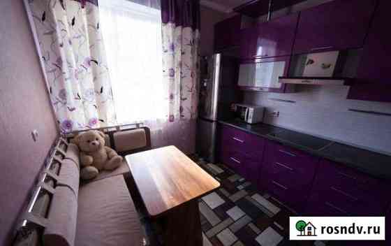 1-комнатная квартира, 45 м², 3/5 эт. в аренду посуточно в Киришах Кириши