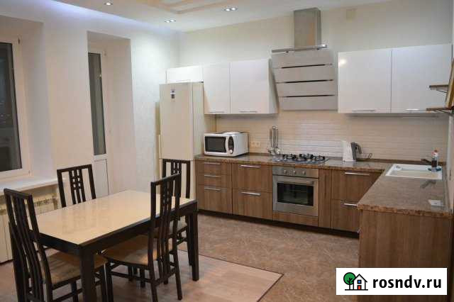 4-комнатная квартира, 180 м², 9/12 эт. в аренду на длительный срок в Астрахани Астрахань - изображение 1