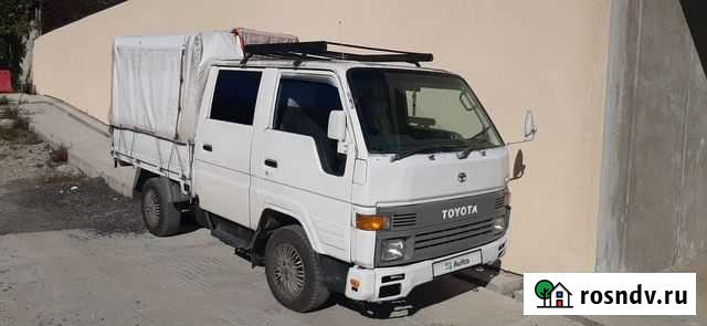 Toyota Hiace цельнометаллический, 1993 Сочи - изображение 1