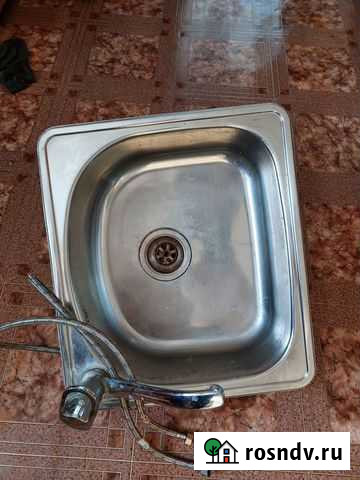 Раковина для кухни со смесителем б/у Новокузнецк - изображение 1