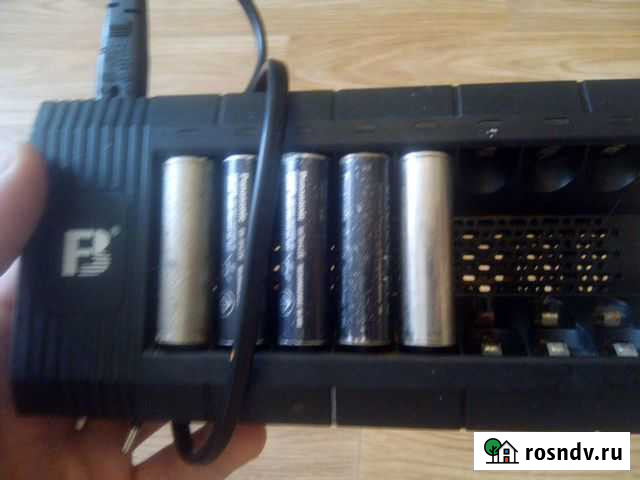 Зарядное устройство на 8 аккумуляторов AA, AAA + 6 Комсомольск-на-Амуре - изображение 1