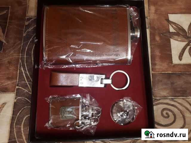 Подарочный набор :Фляги, брелок Москва - изображение 1