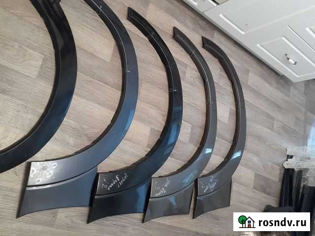 Mitsubishi Pajero 4 накладка крыла переднего левог Боголюбово - изображение 1