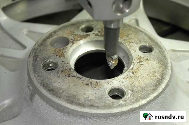 Расточка центральных отверстий в литых дисках Краснодар - изображение 1