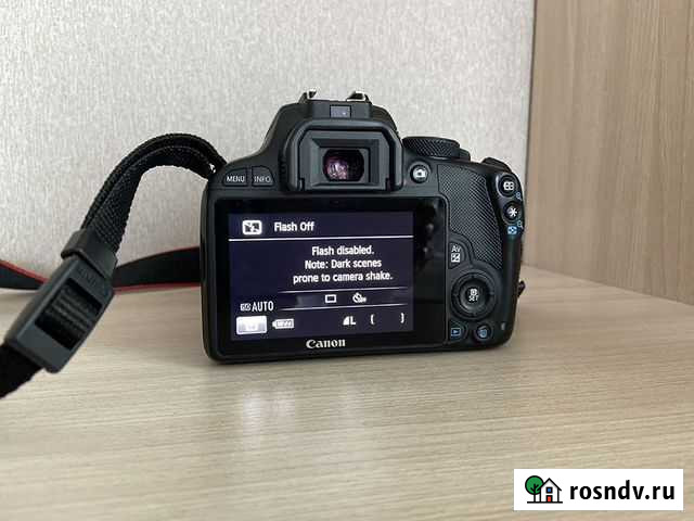 Canon EOS 100D зеркальный фотоаппарат Новокузнецк - изображение 1