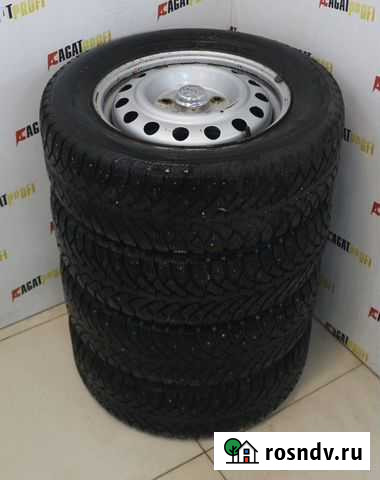 Колеса Nokian Зимние шипованные 205/65/15 Нижний Новгород - изображение 1