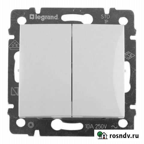 Переключатель Legrand Valena двухклавишный белый Красногорск - изображение 1