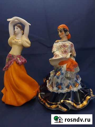 Две статуэтки Цыганка Киев и Коростень Фарфоровая Донецк - изображение 1