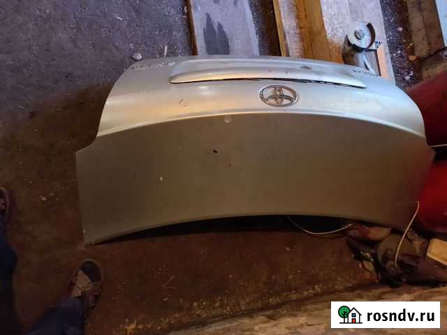 Крышка багажника toyota avensis Белово - изображение 1