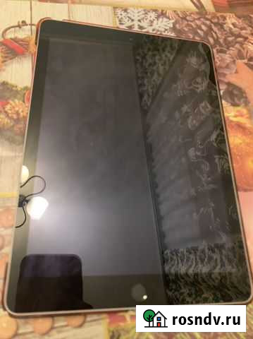 iPad (5 поколение) 32 gb Сургут - изображение 1